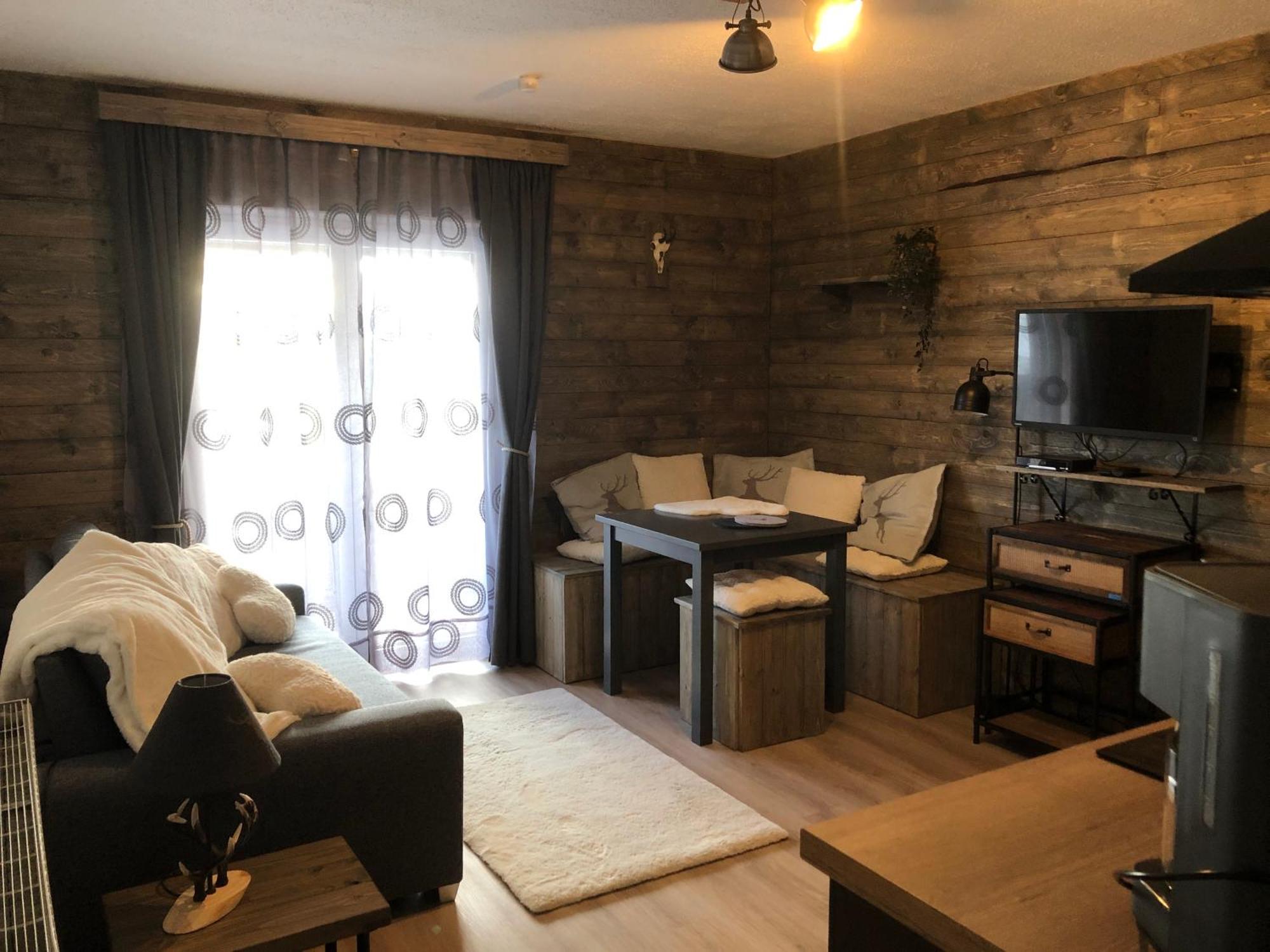 Appartement Zirbenduft Ferienhaus Fuenf Sinne Döbriach Eksteriør billede